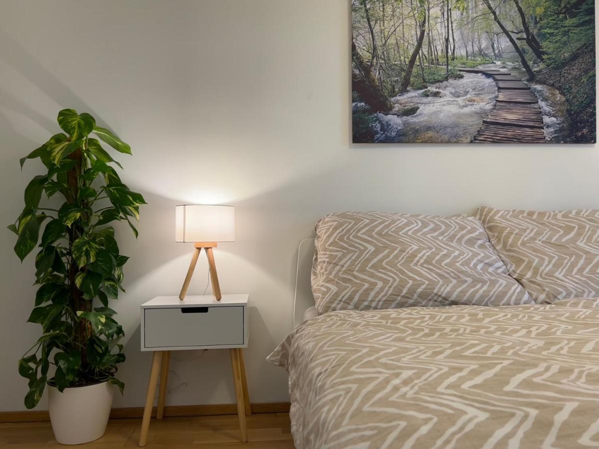 55 M2 Stylish Apartment With Balcony & Parking ウィーン エクステリア 写真